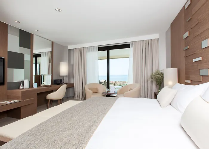 The Oasis By Don Carlos Resort (Adults Only)